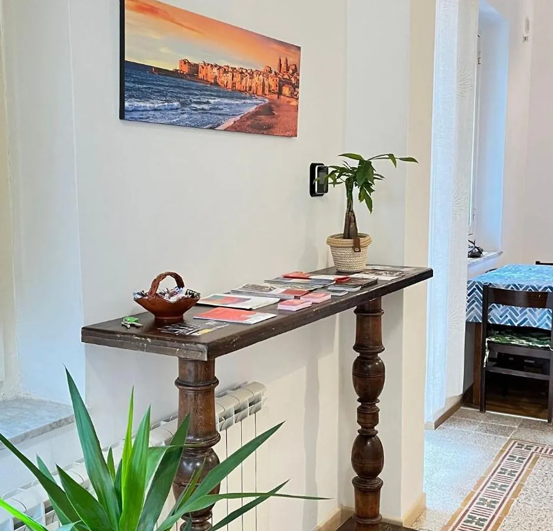 Anima Mundi Rooms Παλέρμο Πανσιόν