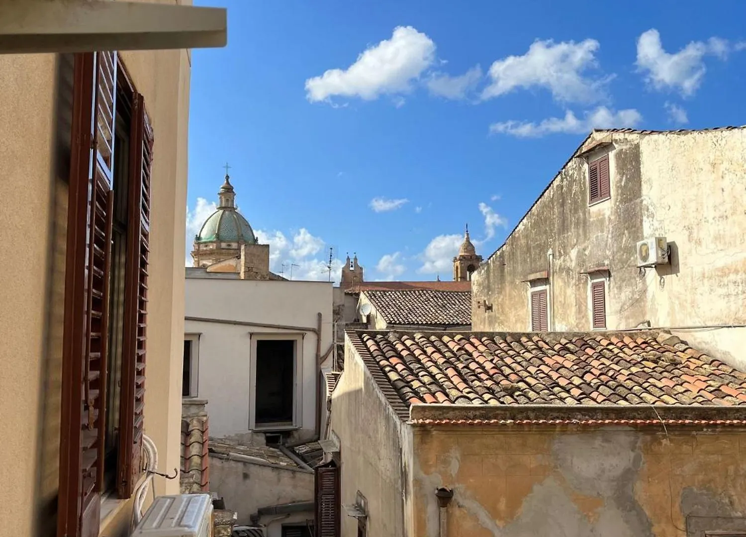 Anima Mundi Rooms Palermo 0*,  Italy