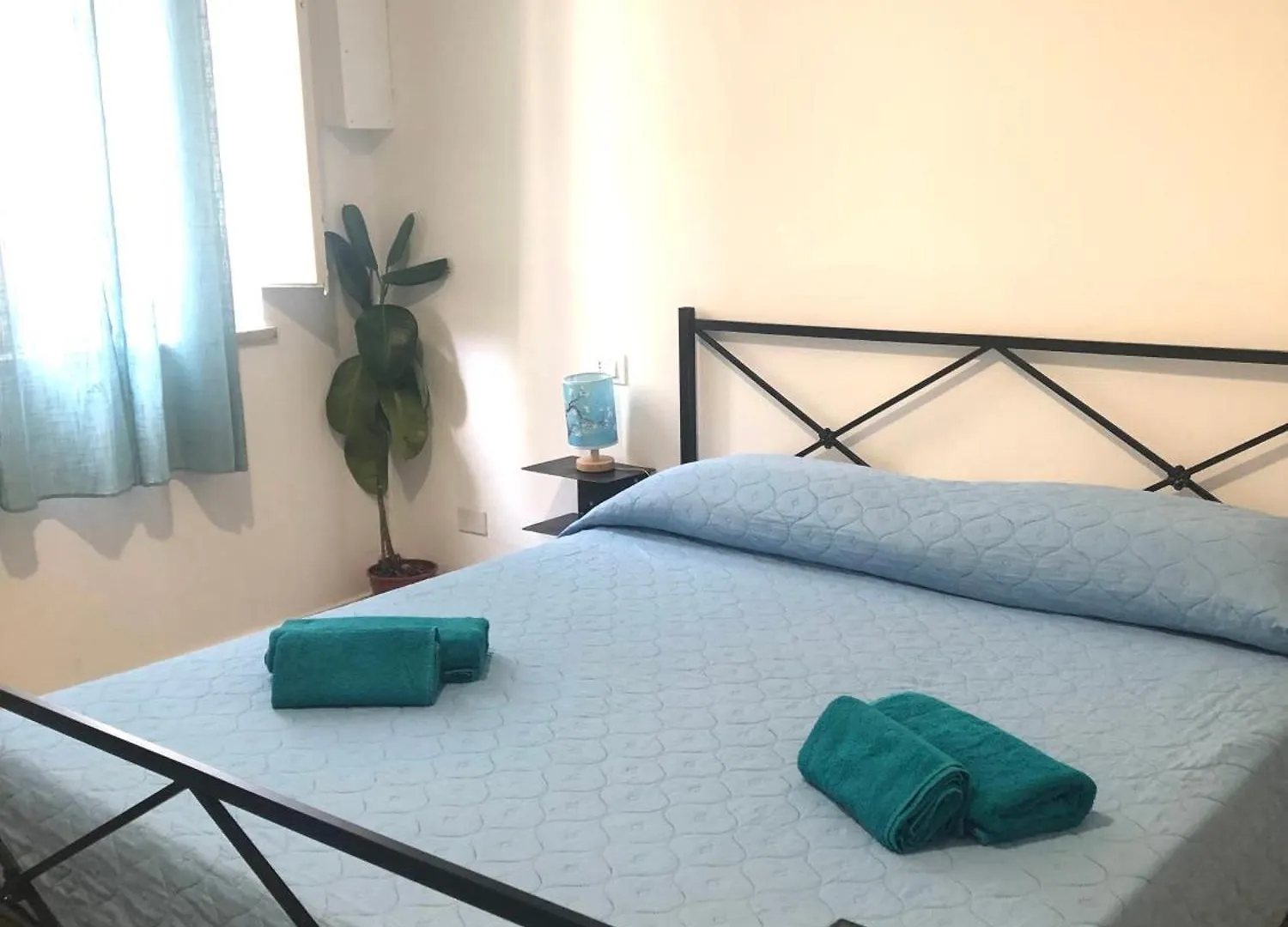 Anima Mundi Rooms Παλέρμο Πανσιόν
